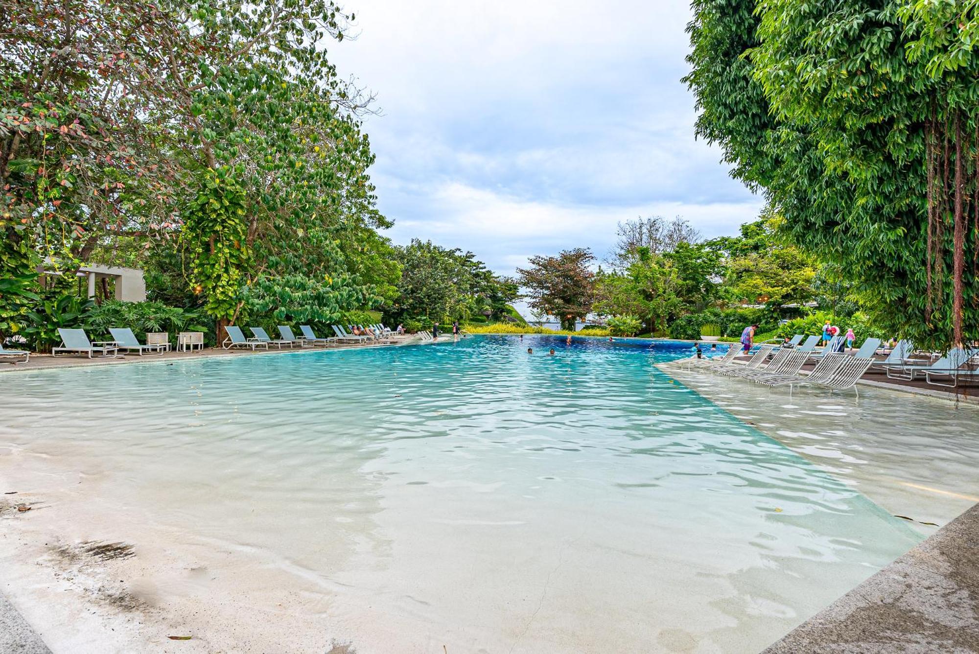 14Dc Tambuli Seaside Living Lägenhet Lapu-Lapu City Exteriör bild